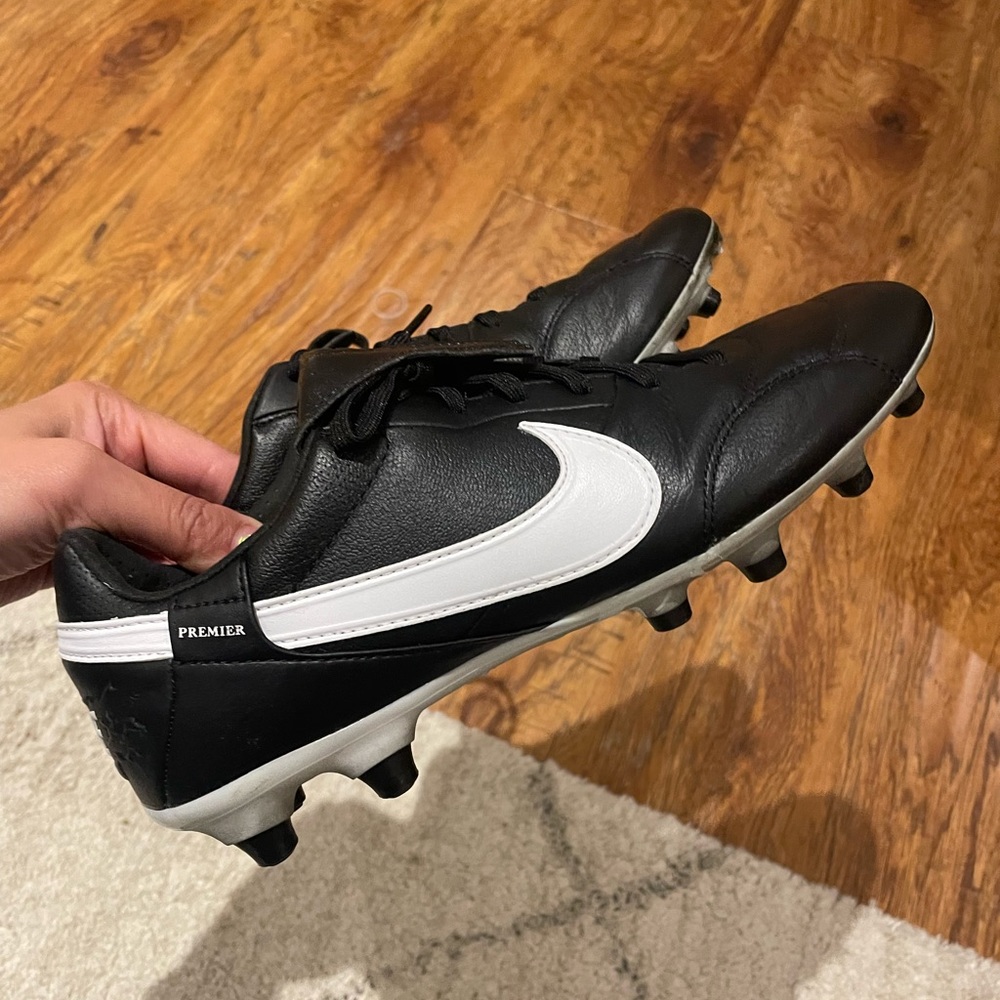 Nike Premier III size US 7 Women’s
